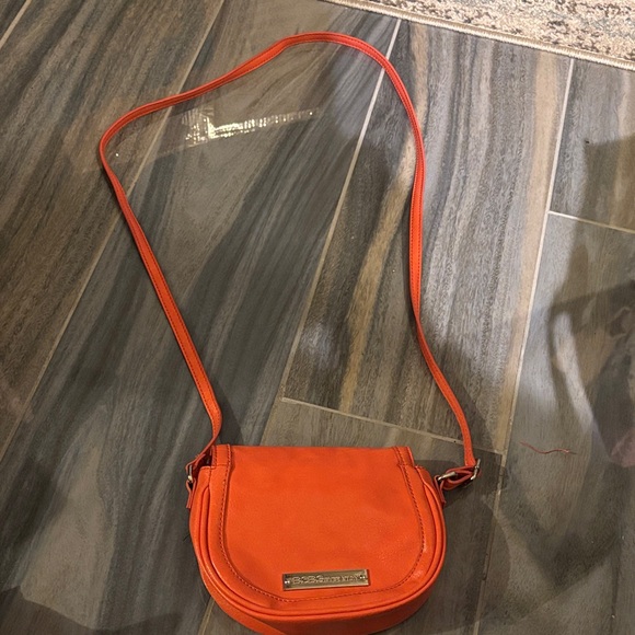 BCBG Orange Crossbody Bag - NWOT - Picture 1 of 12